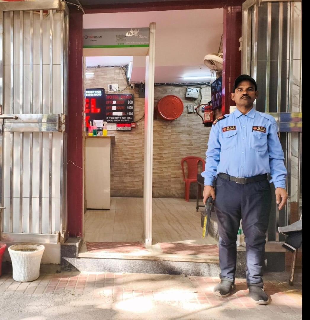 Hotel Metro Park Nowe Delhi Zewnętrze zdjęcie